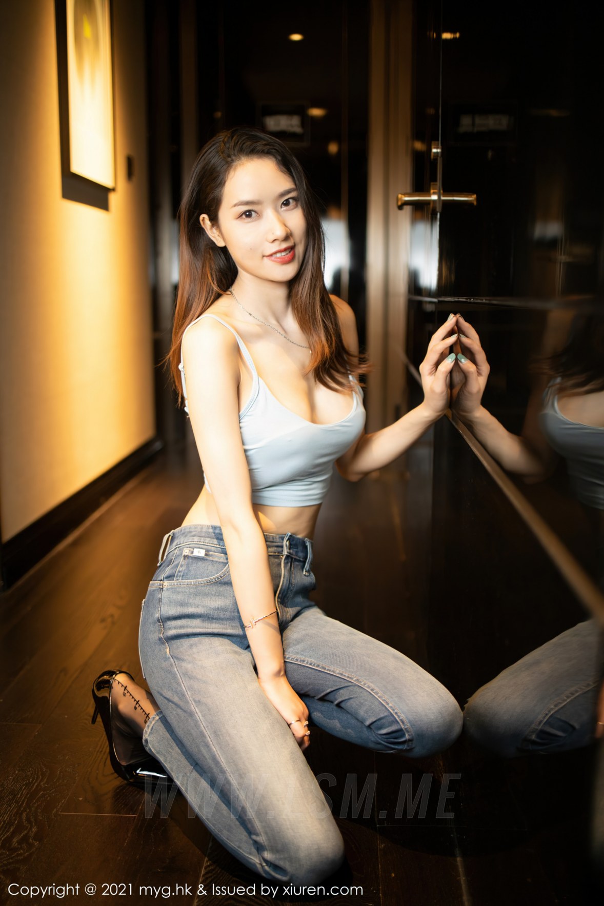 美媛馆 Vol.567 牛仔裤与黑丝 方子萱