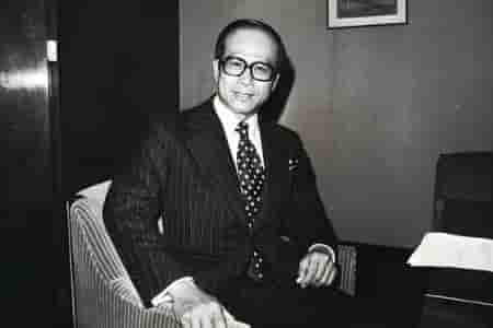 李嘉诚个人资料_作品介绍_图片 - izike-izike